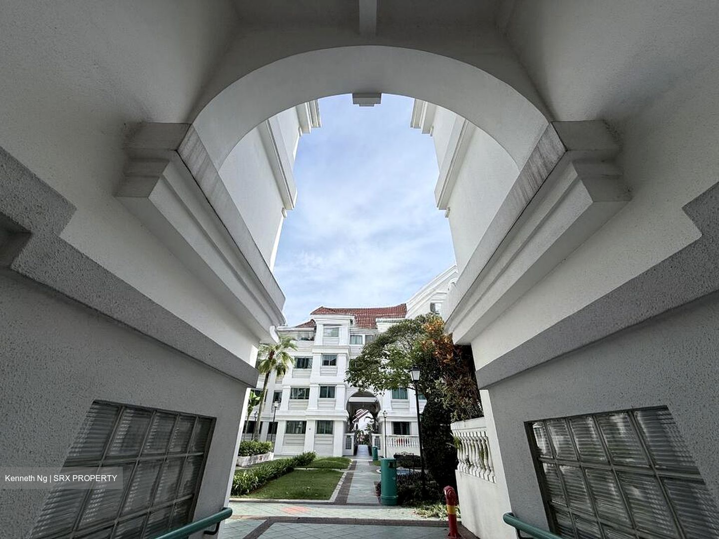 Stratford Court (D16), Condominium #507126731